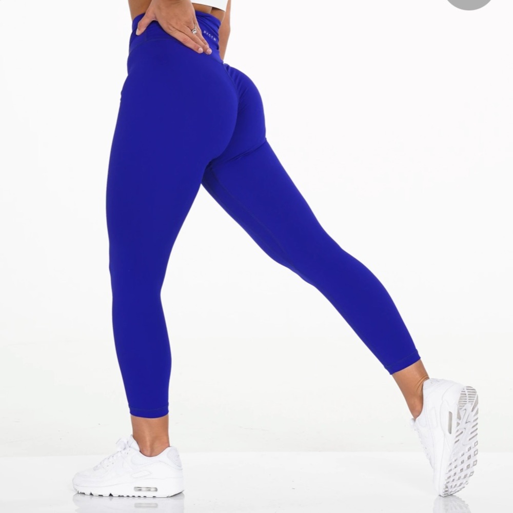 ISO NVGTN signature or solid seamless cobalt royal blue leggings small
